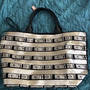 Victoria secret weekend bag